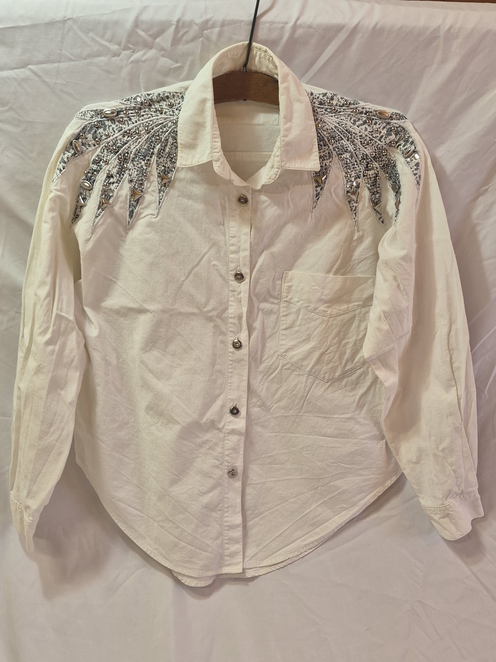 Vintage 100% Cotton Ladies Jeweled Button Down Size Sm